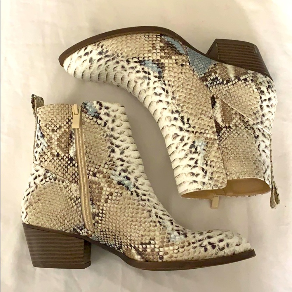 CL by Laundry Snakeskin Booties